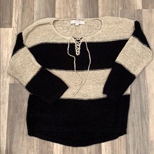 Black & khaki 3/4 sleeve sweater